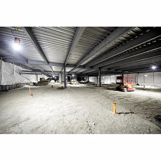 Luz LED temporal para el lugar de trabajo de 130 vatios RADIUS™