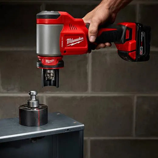 HERRAMIENTA PERFORADORA M18™ DE 10 TONELADAS  1/2" a 2" Kit 2676-22