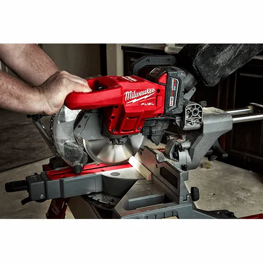 Kit de sierra ingletadora compuesta y corrediza con doble bisel M18 FUEL™ de 7-1/4" 2733-21