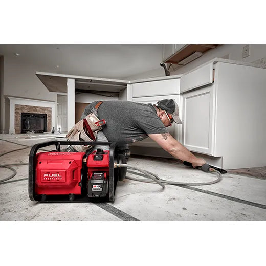 Compresor silencioso compacto M18 FUEL™ de 2 galones 2840-20