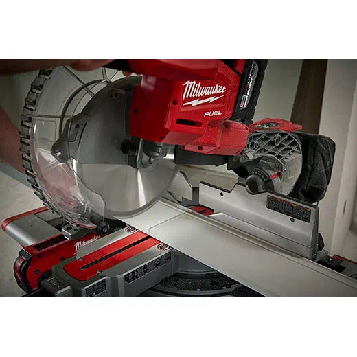 Sierra ingletadora compuesta deslizante de doble bisel M18 FUEL™ de 10" (2734-21)