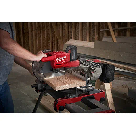 Sierra ingletadora compuesta deslizante de doble bisel M18 FUEL™ de 10" (2734-21)