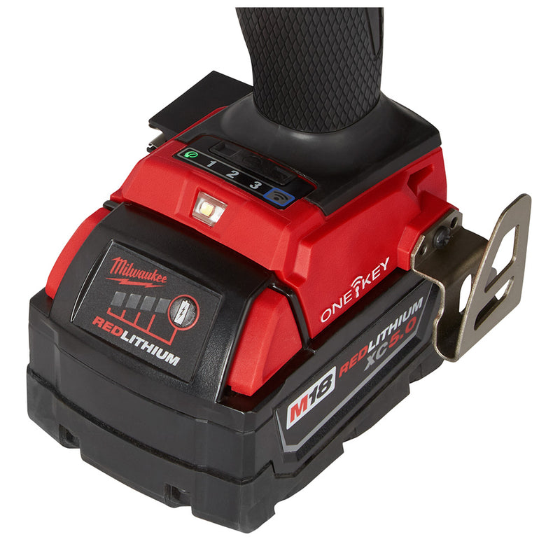 Taladro percutor M18 FUEL™ de 1/2" con kit ONE-KEY™ 2802-22
