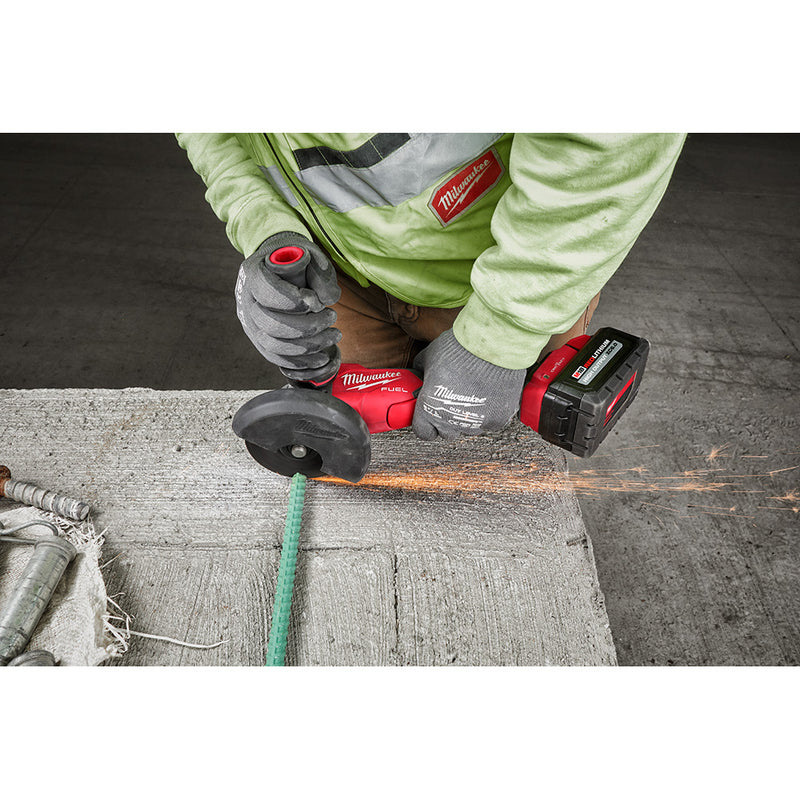 Amoladora con freno M18 FUEL™ de 4-1/2"/5" con interruptor de paleta ONE-KEY™ 2882-22